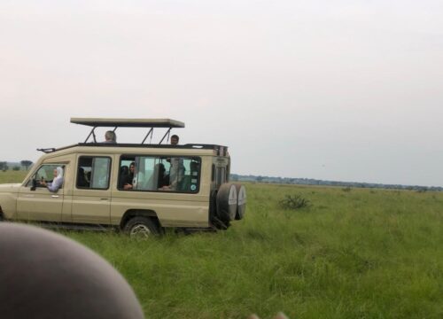 Toyota Landcruiser, 7 Seats.